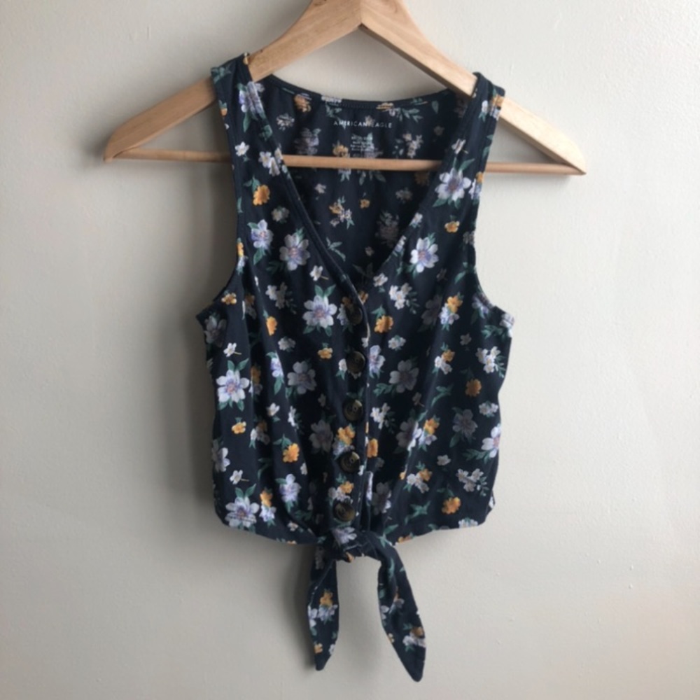 American Eagle Floral Cropped Tie front top